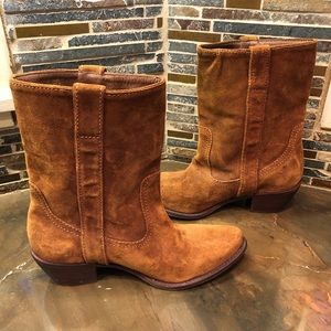 Steve Madden Suede Boots